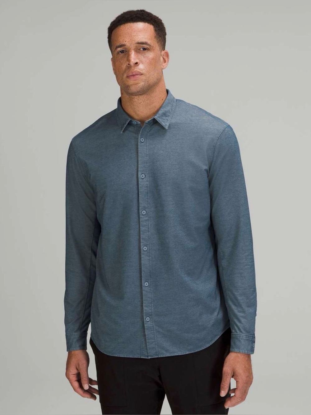 New Lululemon Commission Long Sleeve Shirt
River Blue Enzyme Dye XXL